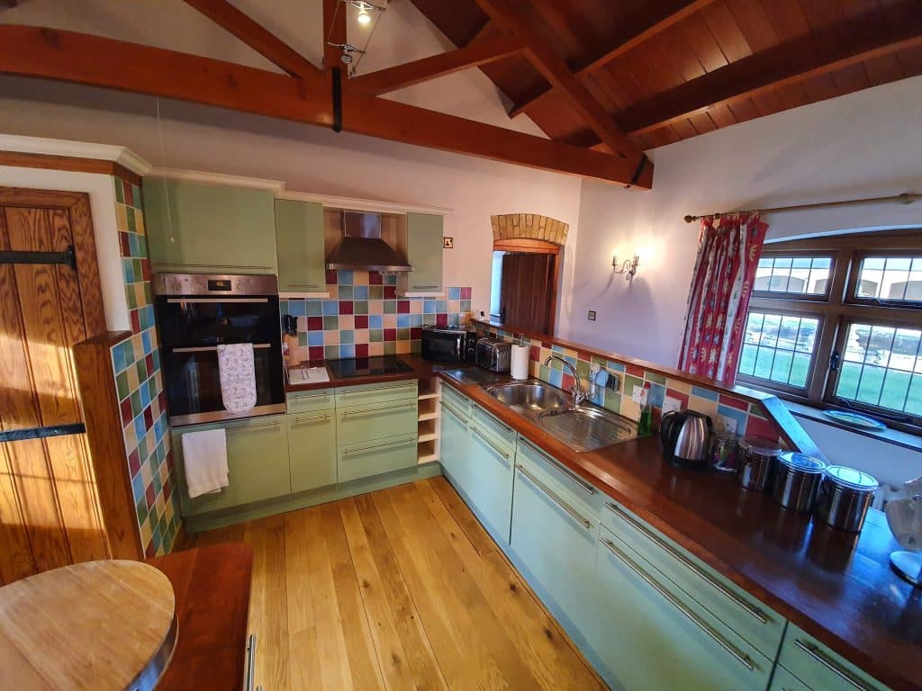 CAINHOE 16th century Grade II listed country house bedfordshire shoot location CY 70