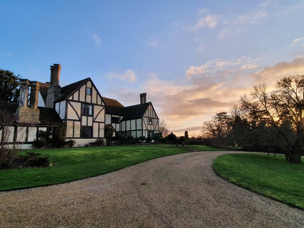 CAINHOE 16th century Grade II listed country house bedfordshire shoot location x10a