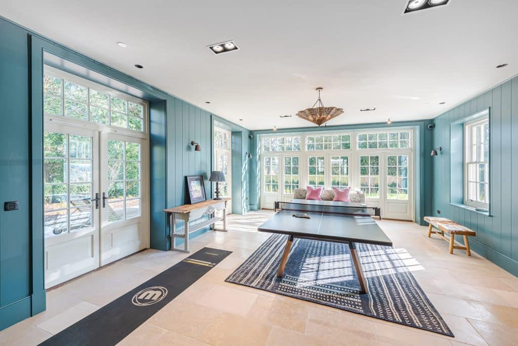 Copyright R3 Photography Ltd.