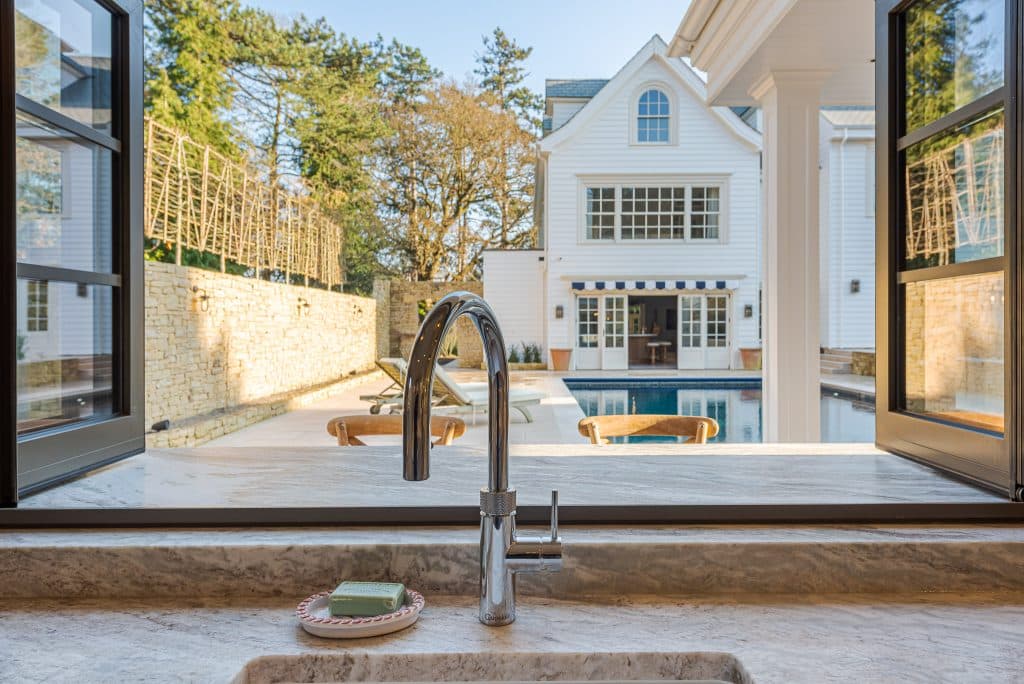 Copyright R3 Photography Ltd.