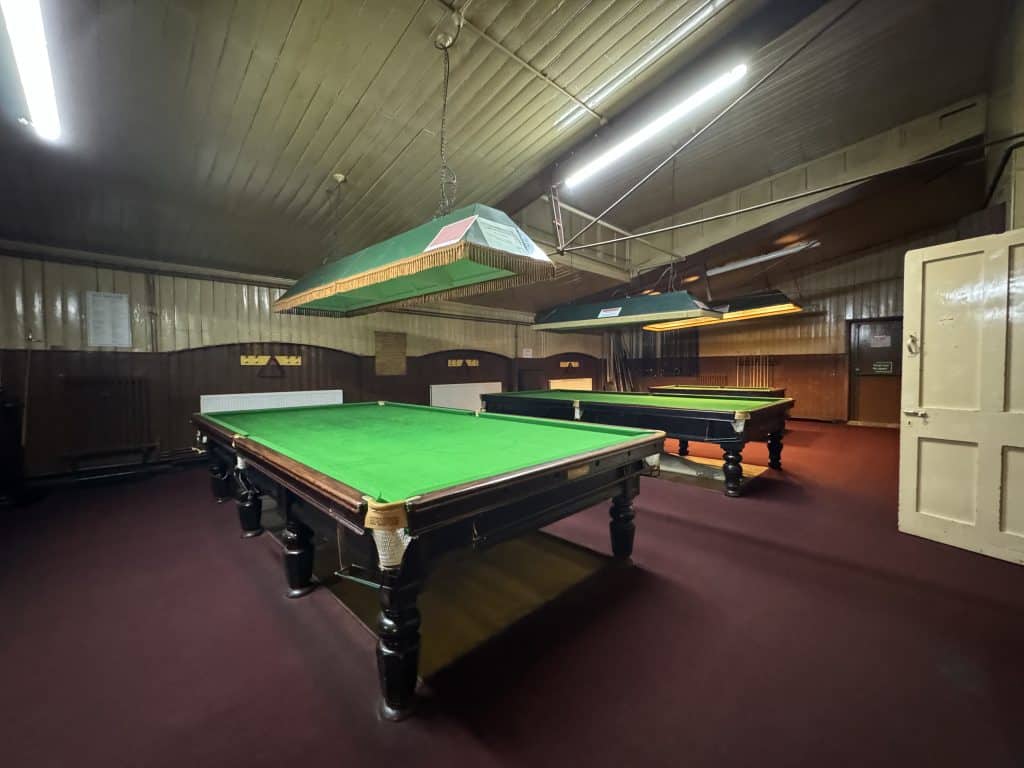 QUAKER SOUTH EAST LONDON SOCIAL CLUB SHOOT LOCATION 16. The Quakers Hall – ARK Loc 0020