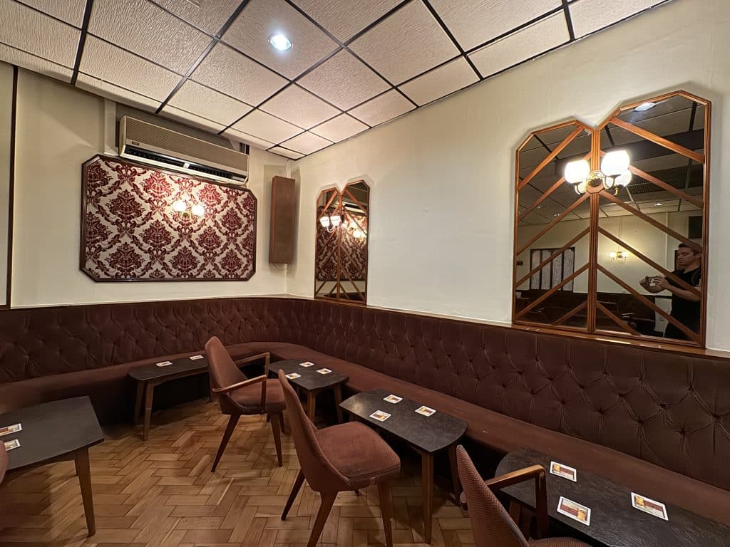 QUAKER SOUTH EAST LONDON SOCIAL CLUB SHOOT LOCATION 22. The Quakers Hall – ARK Loc 0020