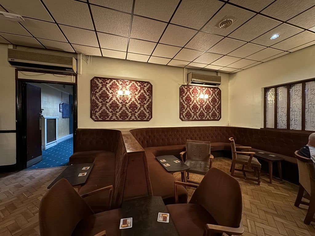 QUAKER SOUTH EAST LONDON SOCIAL CLUB SHOOT LOCATION 23. The Quakers Hall – ARK Loc 0020