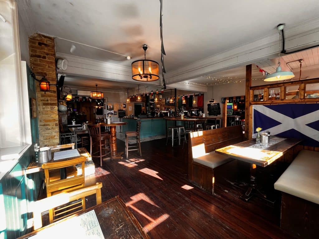 The-Green-Pub-Film-LocationPub inside