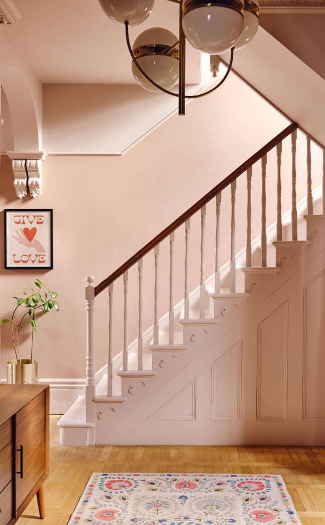 © Beth Davis_Hallway 8SOUTH LODGE