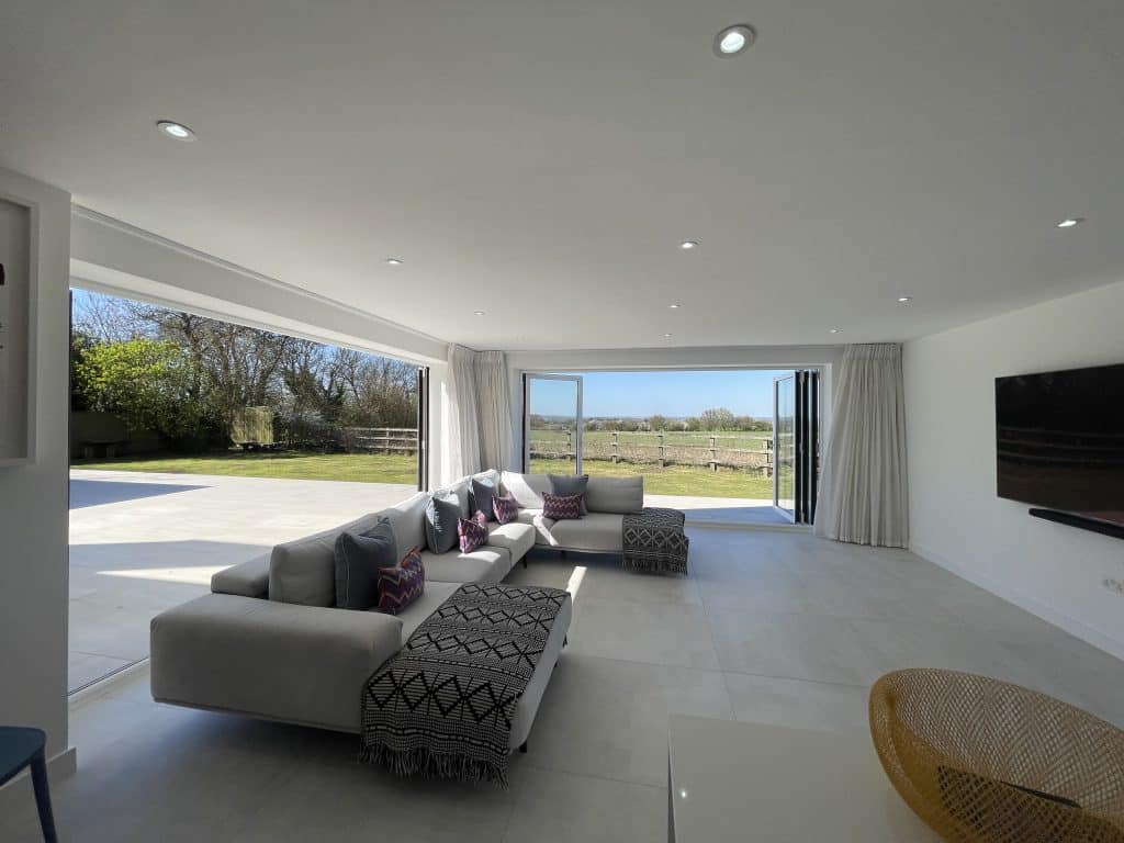 EPPING MODERN private modern neutral shoot location houseIMG 6408