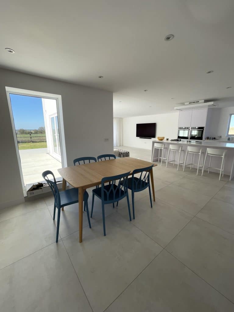 EPPING MODERN private modern neutral shoot location houseIMG 6518