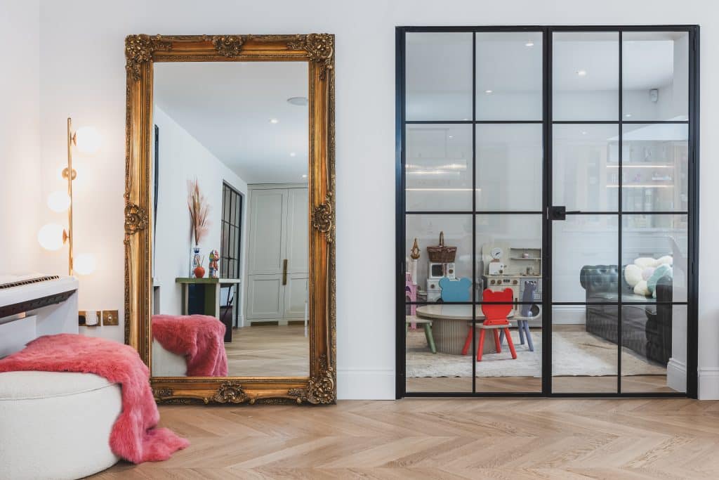 HITCHIN HOUSE feminine modern shoot location house HITCHIN CC 4thSept24 50