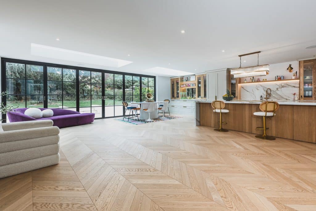 HITCHIN HOUSE feminine modern shoot location house HITCHIN CC 4thSept24 53