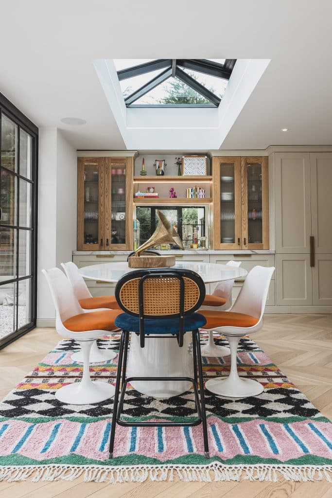 HITCHIN HOUSE feminine modern shoot location house HITCHIN CC 4thSept24 57