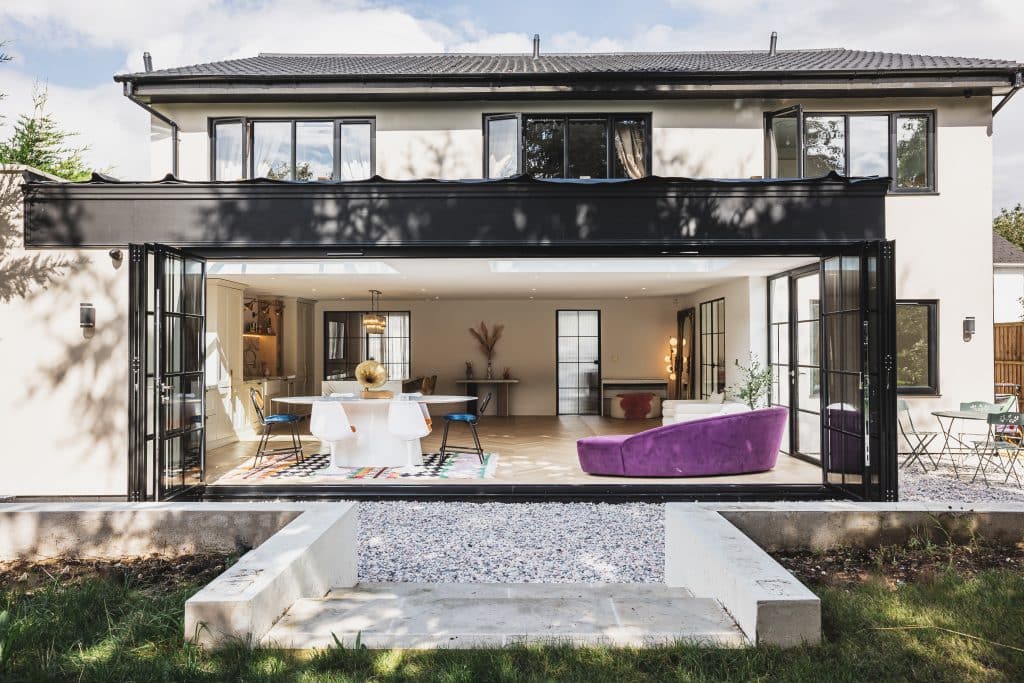 HITCHIN HOUSE feminine modern shoot location house HITCHIN CC 4thSept24 73