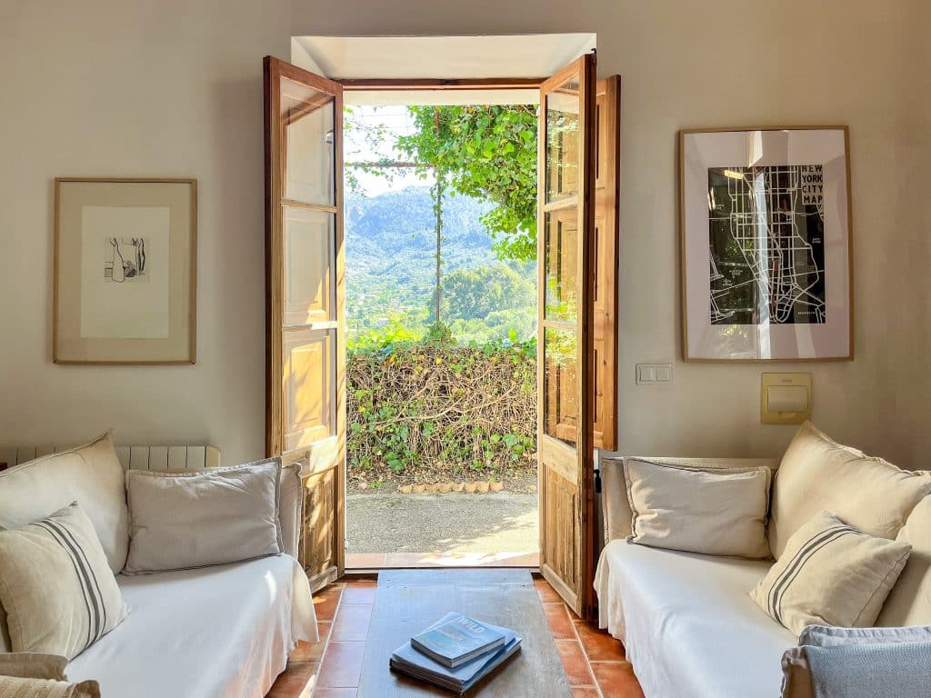 LOCATION 3 mountainside mallorca spain location shoot house IMG_6375