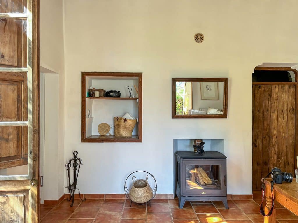 LOCATION 3 mountainside mallorca spain location shoot house IMG_6379