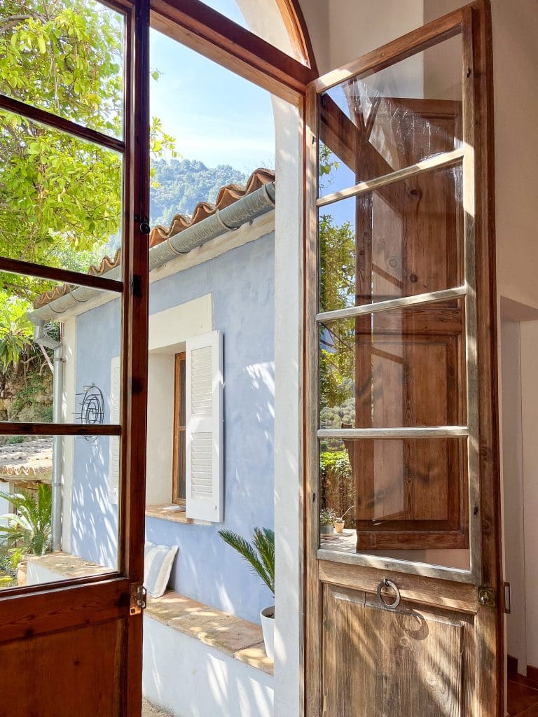 LOCATION 3 mountainside mallorca spain location shoot house IMG_6382