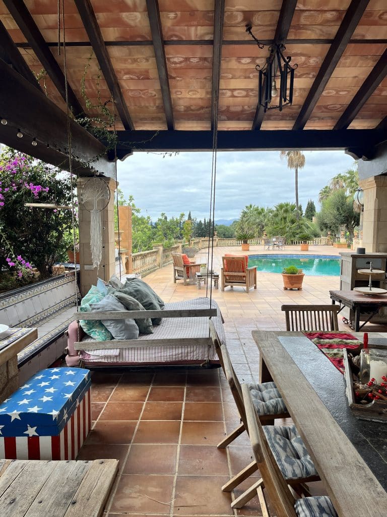 LOCATION 4 mallorca spain 70s palm tree tropical location house 12-IMG_7867