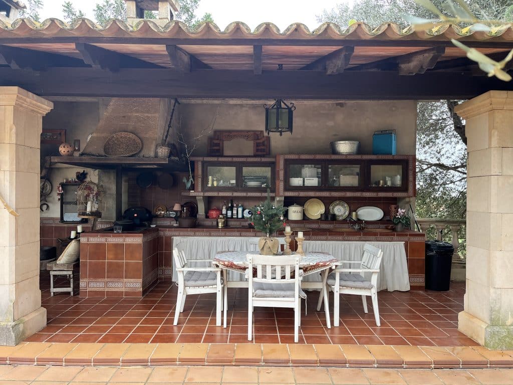 LOCATION 4 mallorca spain 70s palm tree tropical location house 13-IMG_7869