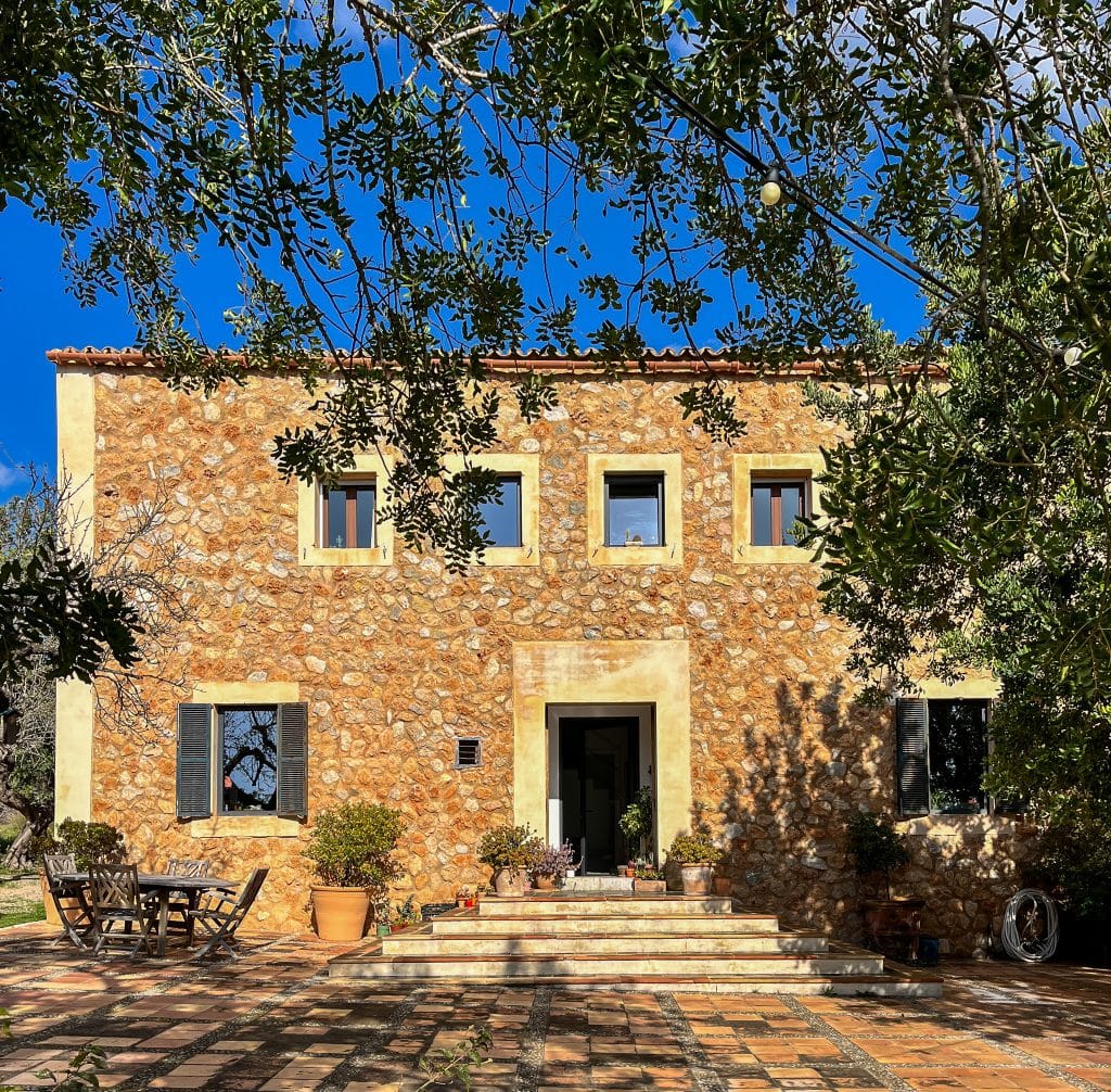 LOCATION 5 rustic spain mallorca shoot location house IMG_8504 3