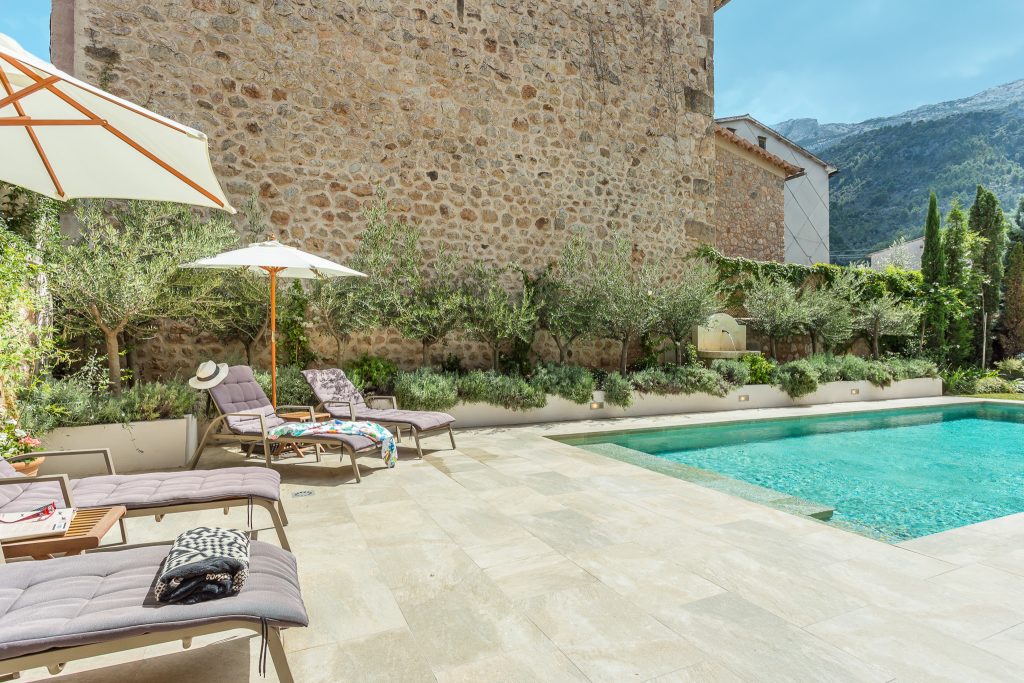 LOCATION 6 large spain mallorca townhouse shoot location house 004141_016 20150825-_MG_0149e