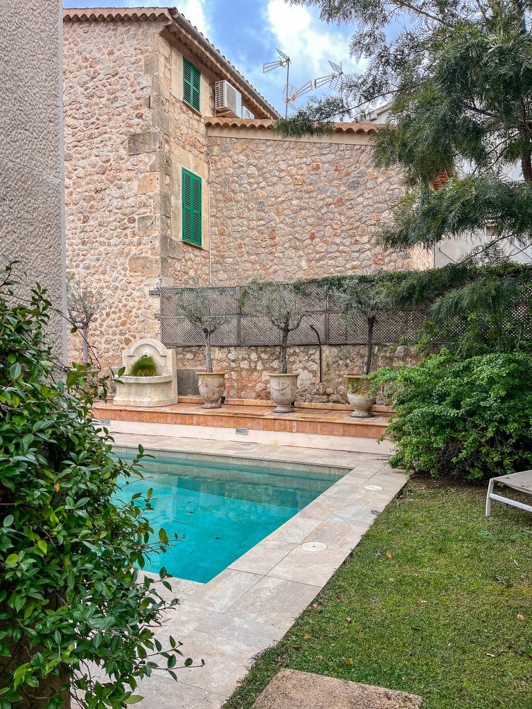 LOCATION 6 large spain mallorca townhouse shoot location house IMG_8151