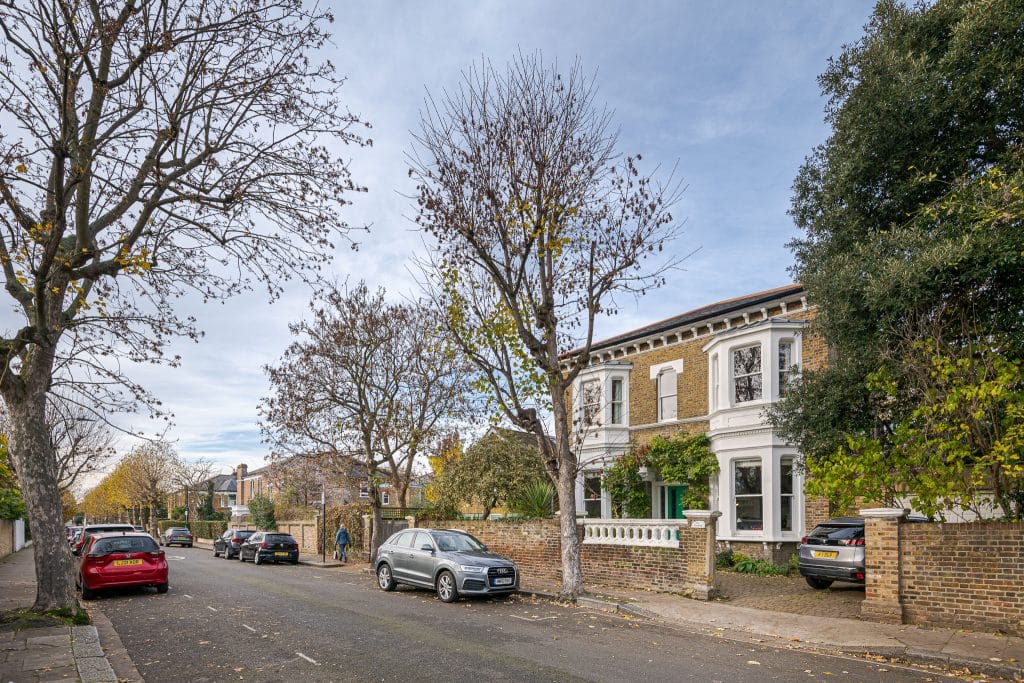 Copyright R3 Photography Ltd.