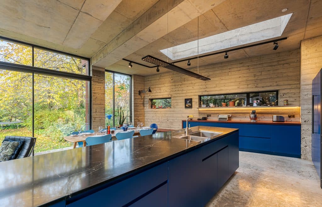 Copyright R3 Photography Ltd.