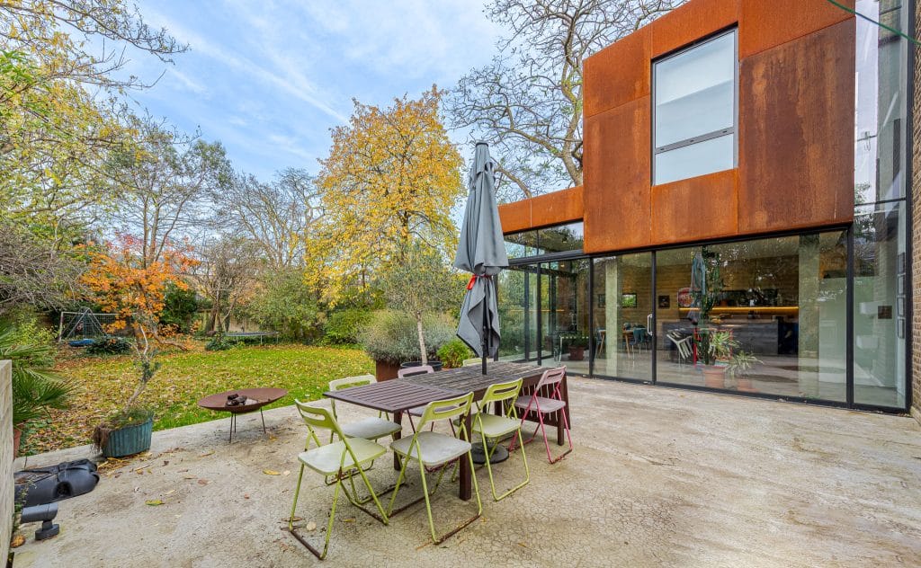 Copyright R3 Photography Ltd.