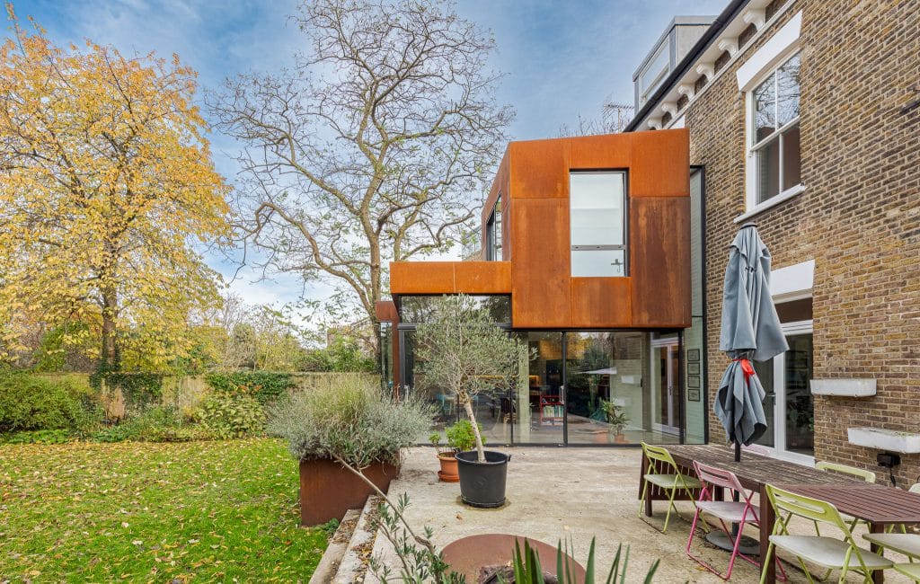 Copyright R3 Photography Ltd.