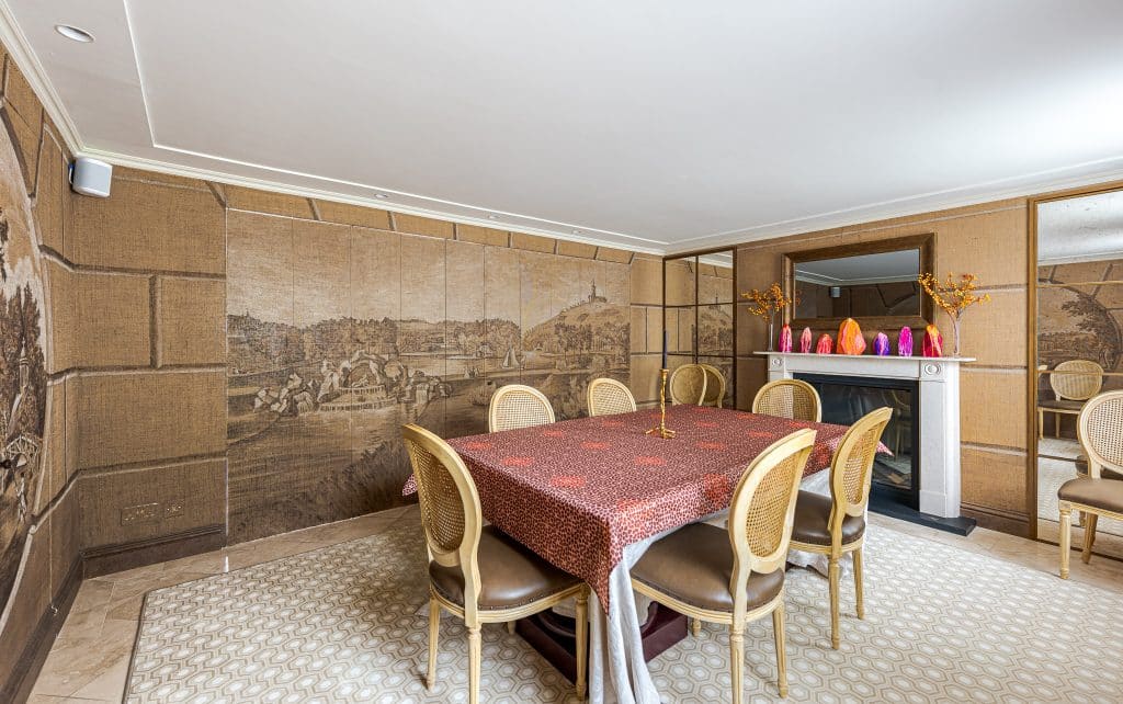 Copyright R3 Photography Ltd.