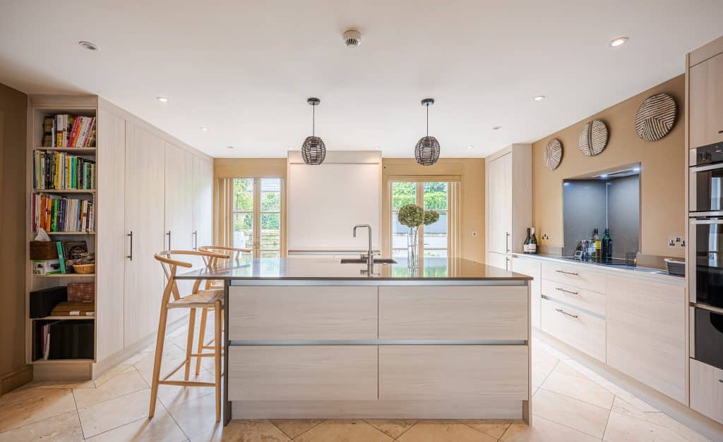 Copyright R3 Photography Ltd.