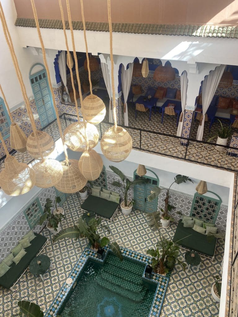 VILLA E Marrakech shoot location COLOURFUL HOTEL IMG 1245