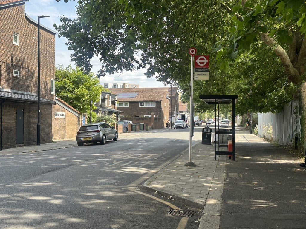 IMG 2389BRIXTON UNIT BASE Secure, large, vacant school for unit base parking & production offices