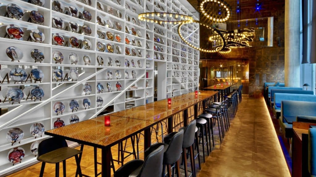 W HOTEL central london modern hotel shoot location diverse spaceCA W Loungewindows