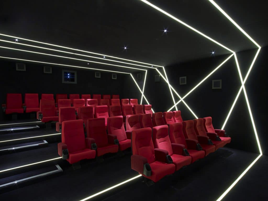 W HOTEL central london modern hotel shoot location diverse spacewho3464mf 103365 Screening Room Med