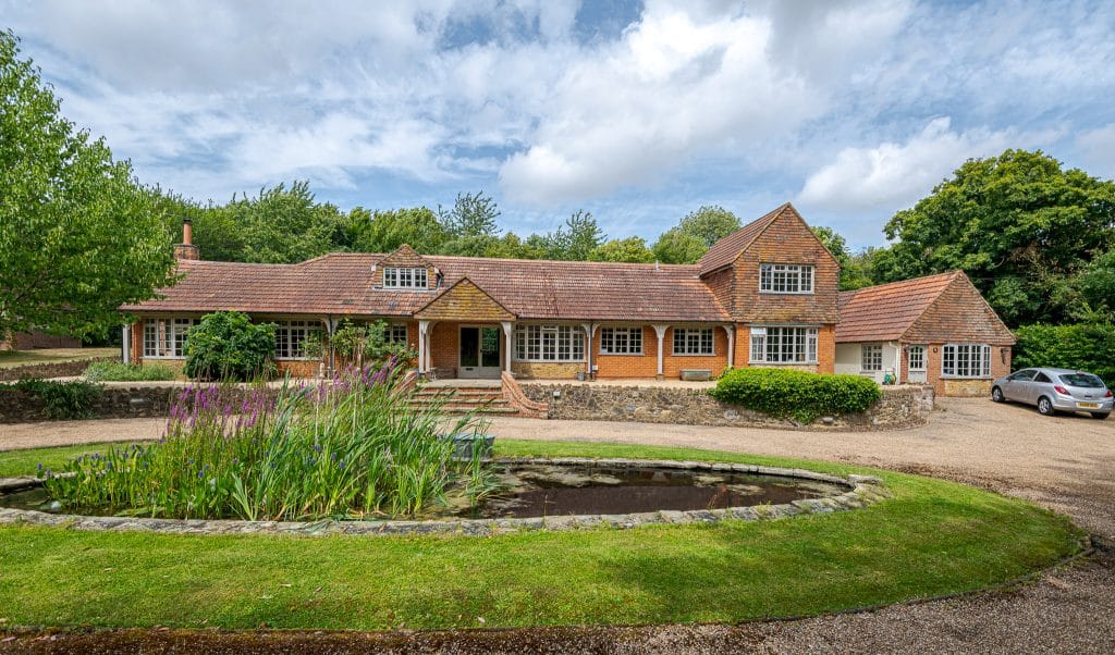 Copyright R3 Photography Ltd.