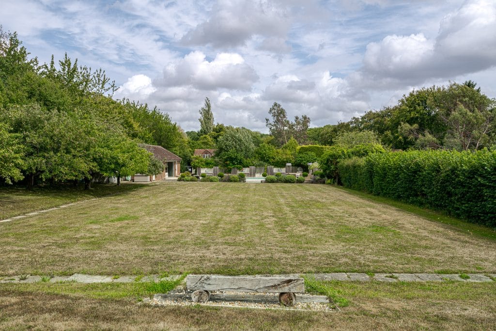 Copyright R3 Photography Ltd.