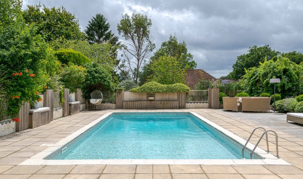 Copyright R3 Photography Ltd.