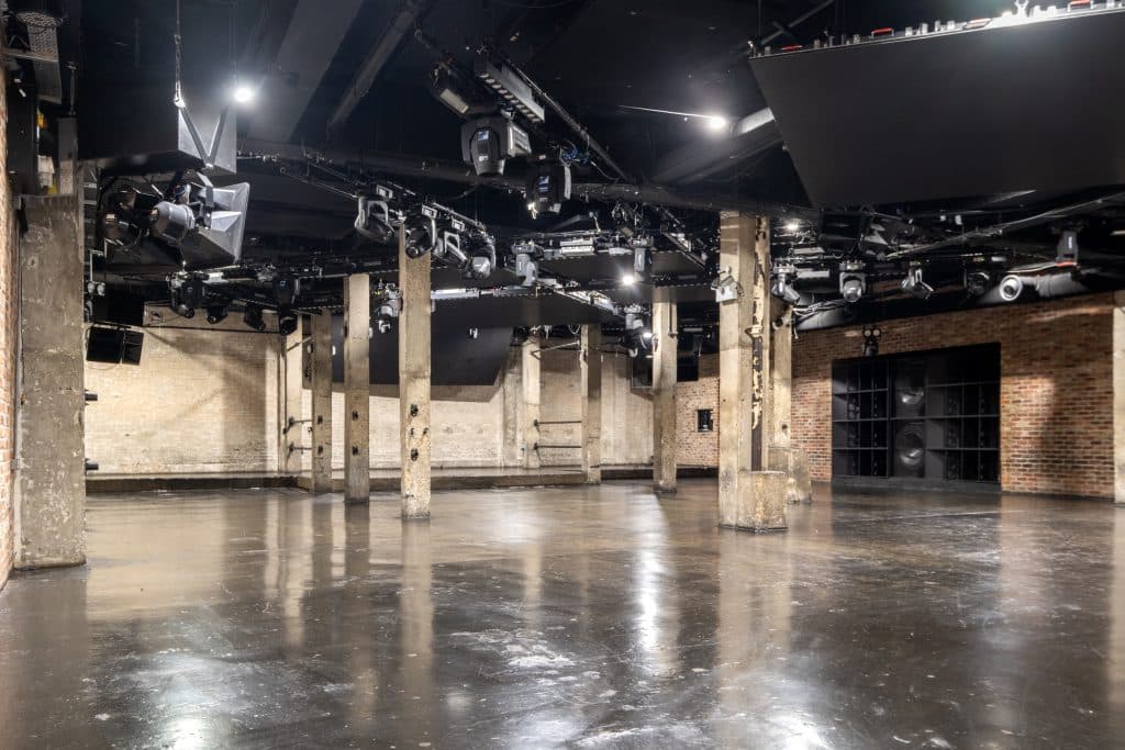 THE WAREHOUSE Drive in Studio east london shoot location Warehouse House Lights 03