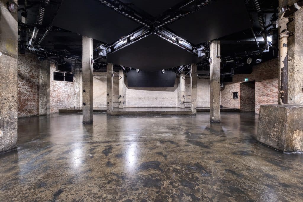 THE WAREHOUSE Drive in Studio east london shoot location Warehouse House Lights 07