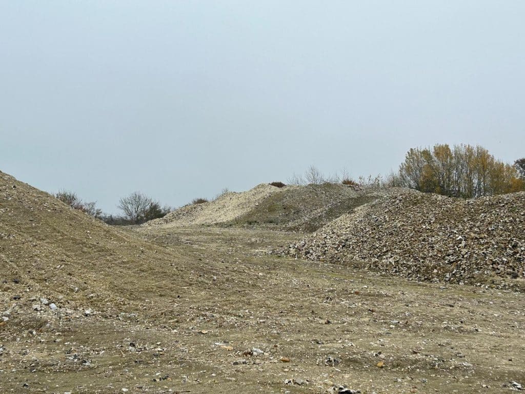 WhatsApp Image 2025 07 17 at 08.12.21 (5)THE QUARRY Quarry shoot location just outside the M25