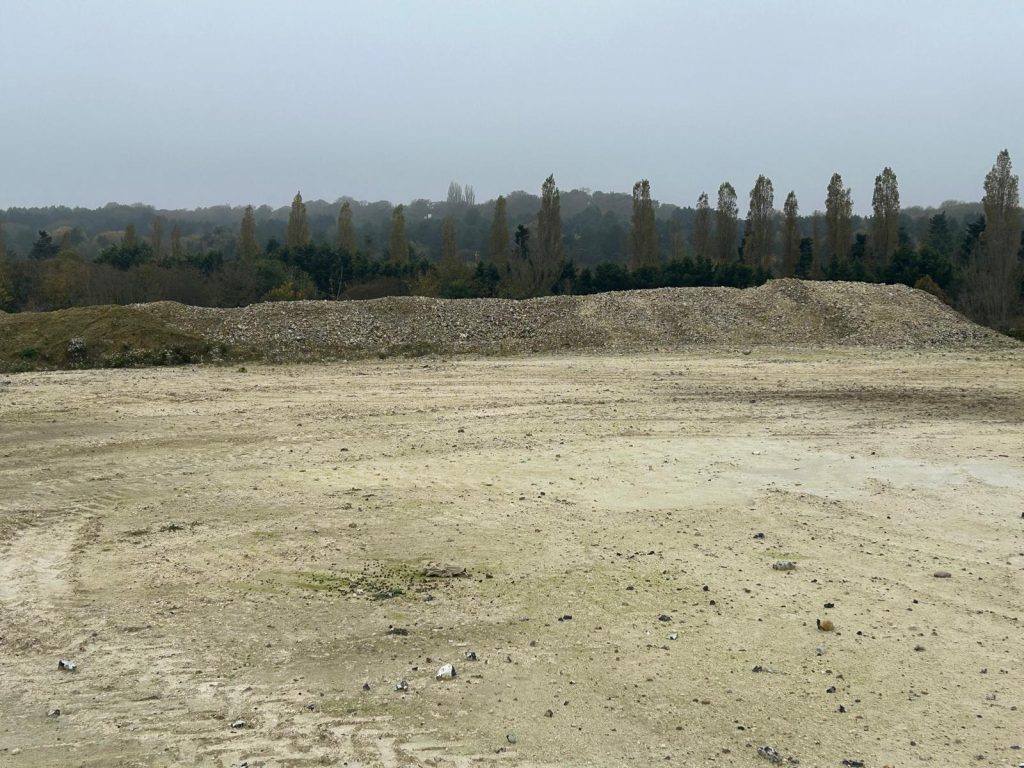 WhatsApp Image 2025 07 17 at 08.12.22 (1)THE QUARRY Quarry shoot location just outside the M25