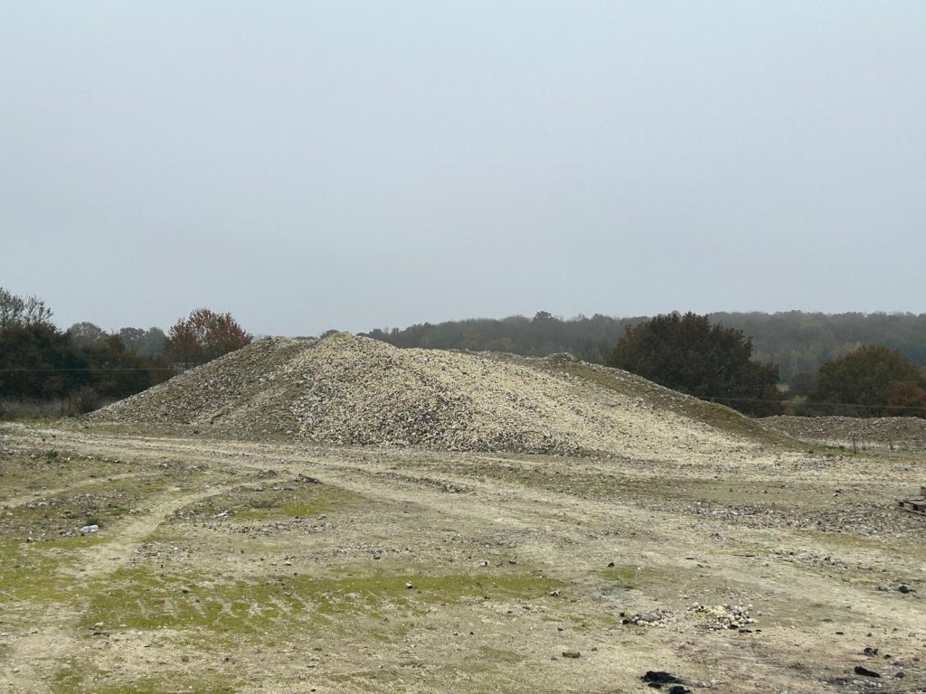 WhatsApp Image 2025 07 17 at 08.12.22 (3)THE QUARRY Quarry shoot location just outside the M25
