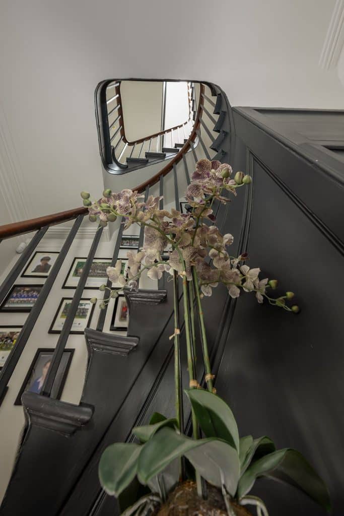 ELLOWEN Grade II regency location house south west londonEllowen 60