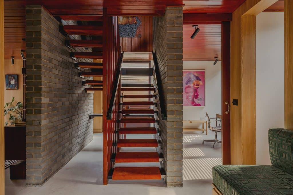 MariellLindHansen 2THE MODERNIST PLACE Mid Century Wood Panelled Shoot Location