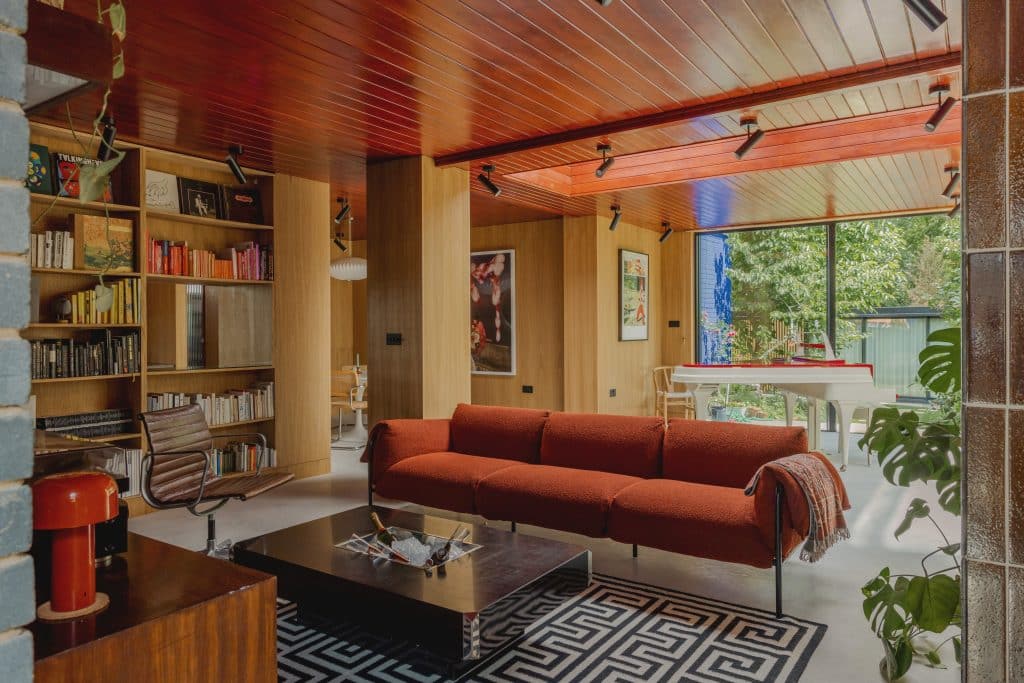 MariellLindHansen 6747THE MODERNIST PLACE Mid Century Wood Panelled Shoot Location