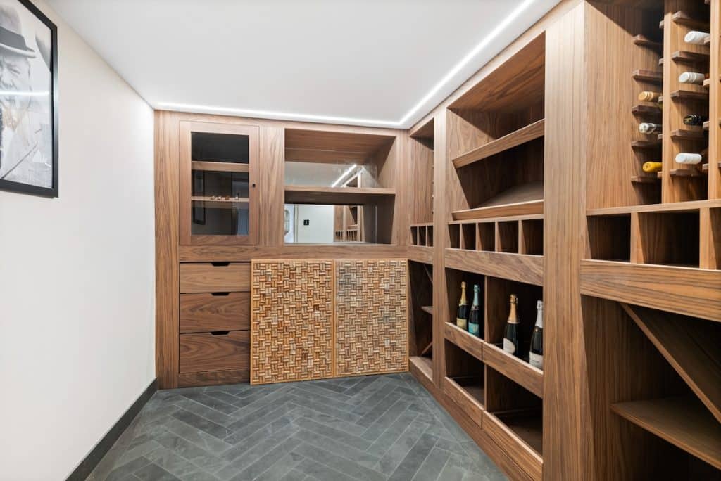 PARKER ten bedroom large modern location house west sussex Parker 04