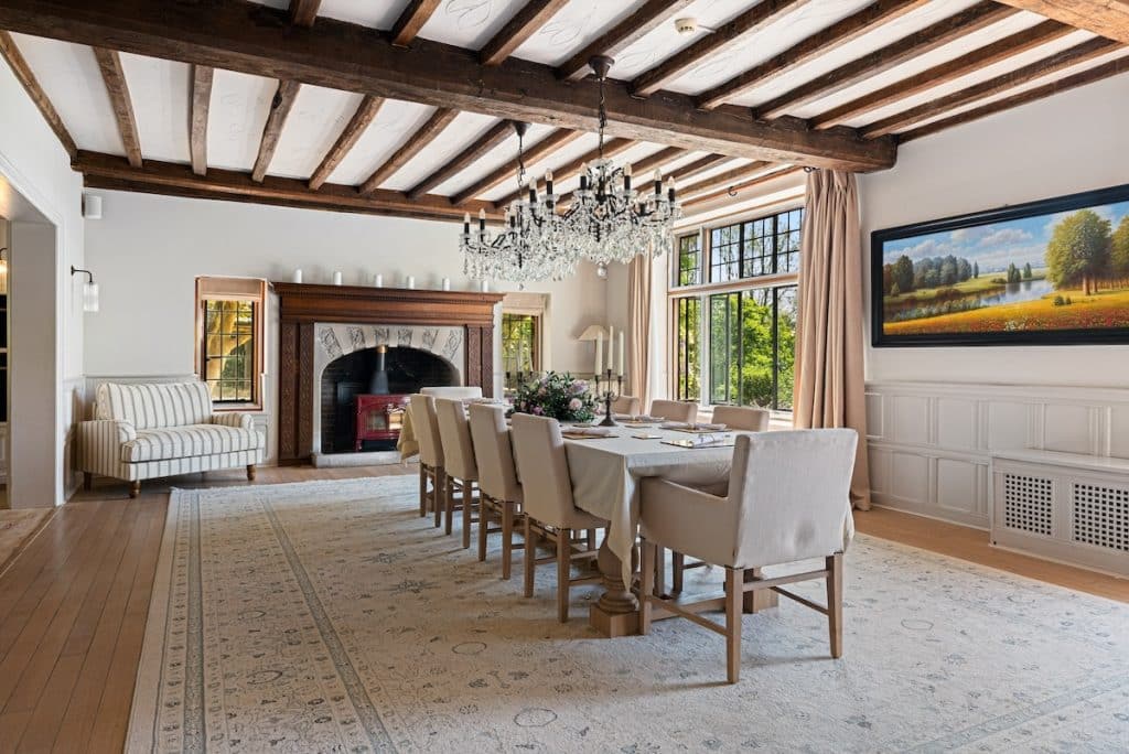 PARKER ten bedroom large modern location house west sussex Parker 07