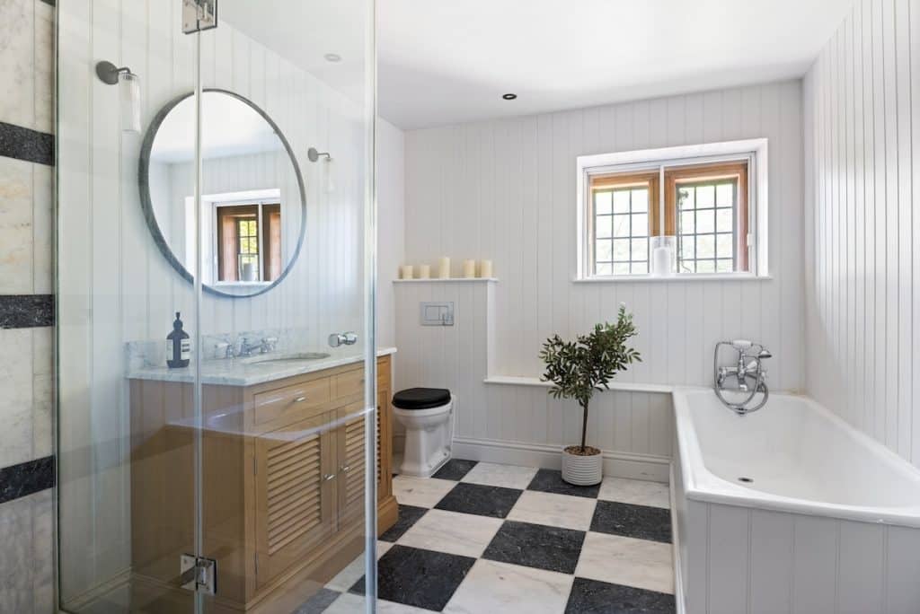 PARKER ten bedroom large modern location house west sussex Parker 24