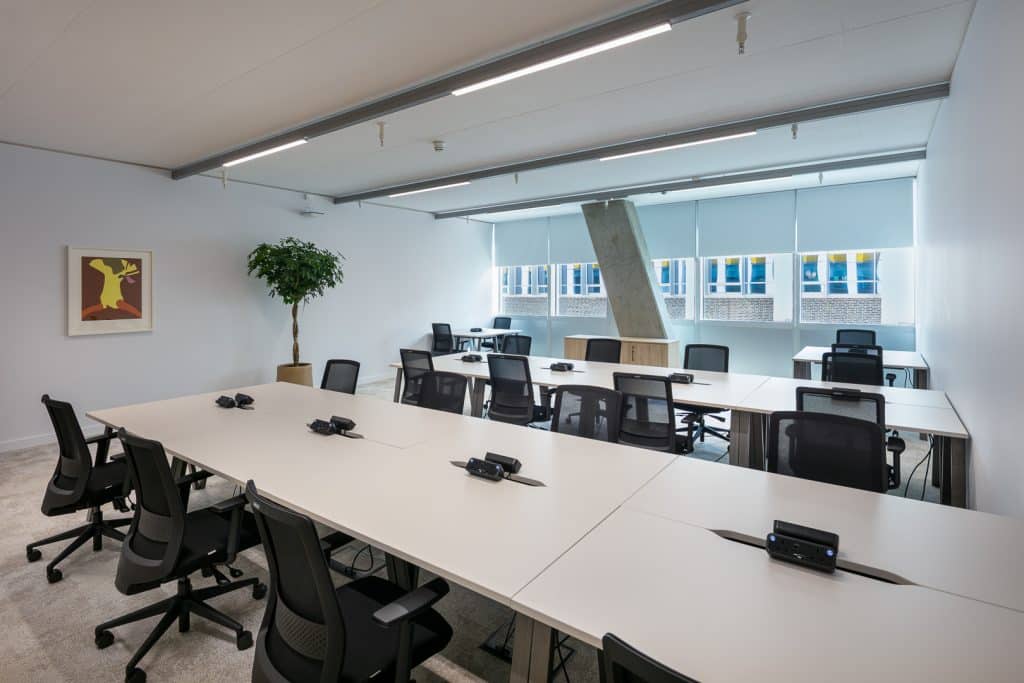 STUDIO Y west london office meeting room shoot location 1.01 Studio Y 1D0A7085