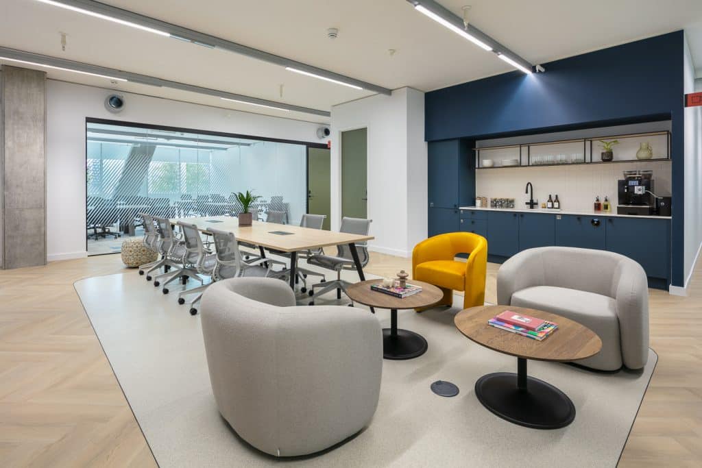 STUDIO Y west london office meeting room shoot location 21 Studio Y 1D0A7361