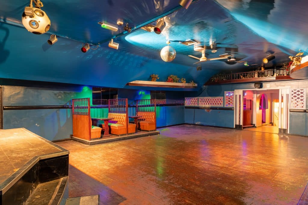 APOLLO CLUB venue club bar shoot location north west london 010